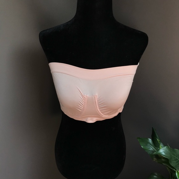 2 pcs Full-busted Seamless and shoulder-less Bras - Picture 9 of 12